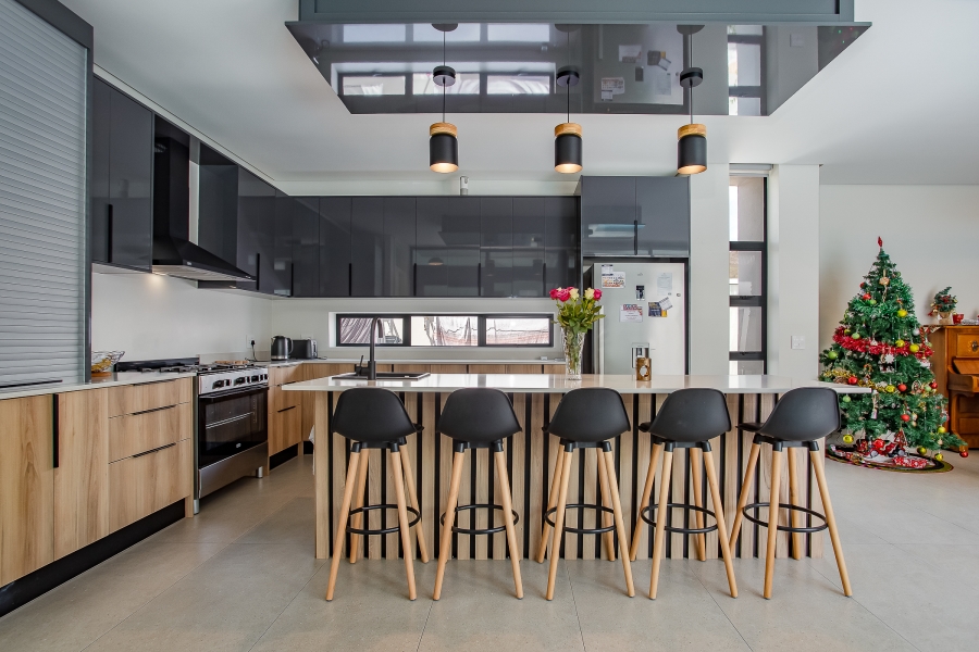 6 Bedroom Property for Sale in Pearl Valley at Val de Vie Western Cape